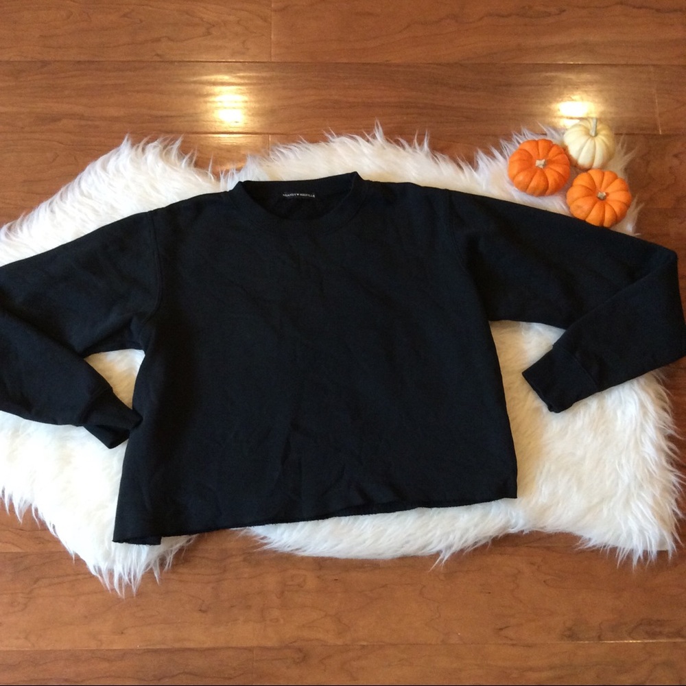 Brandy Melville | Black Nancy Cropped Sweatshirt - Picture 3 of 7